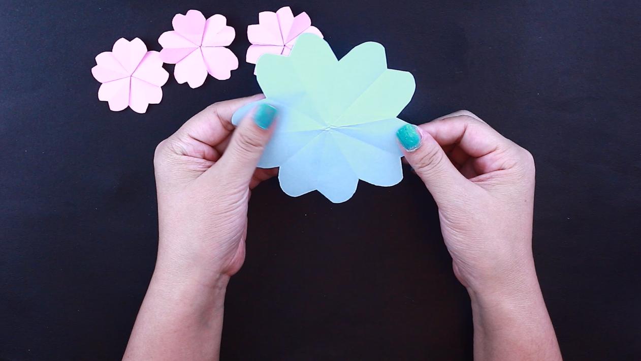 樱花折纸教程一张纸就可以折成,一张纸简单樱花折纸