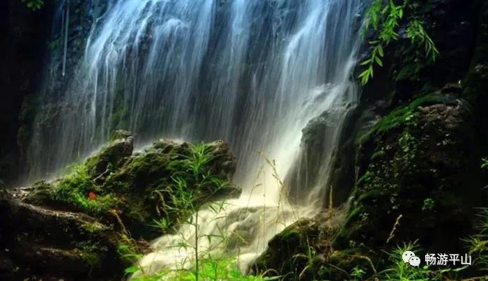 九月季落,又是一秋,平山沕沕水撑起整个初秋的颜值