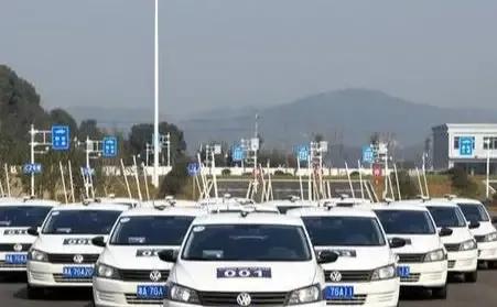 考驾照连续挂科,考驾照挂科5次要多久