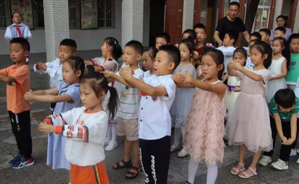 平桥区第一小学图片,平桥区第一小学教育