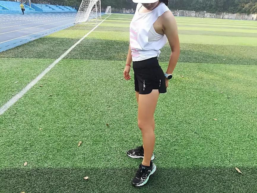 跑步适合穿的休闲长裤,跑步就穿平常的衣服裤子可以吗