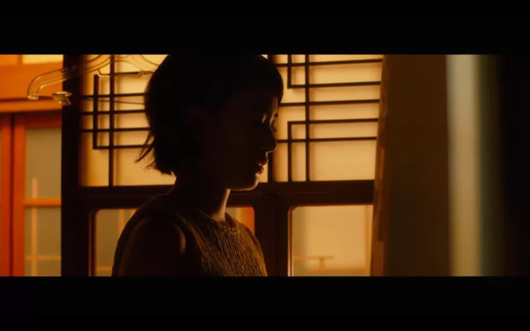 情趣内衣正在派送,我们正在分手