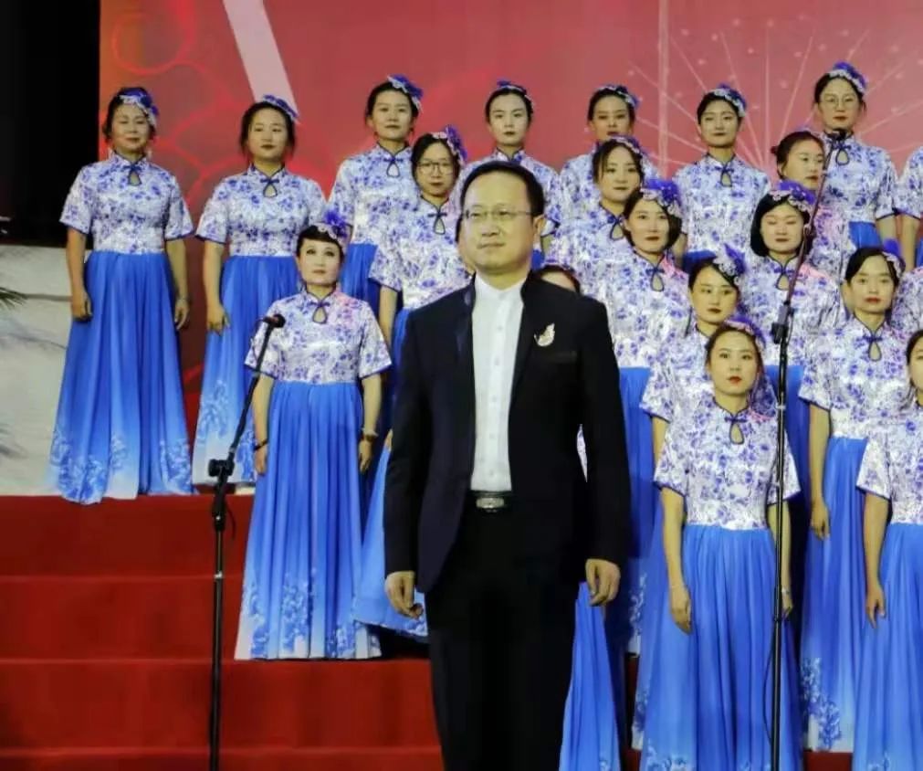 倾听大理|热爱永不变天籁唱初心——访大理州实验中学教师杨斌