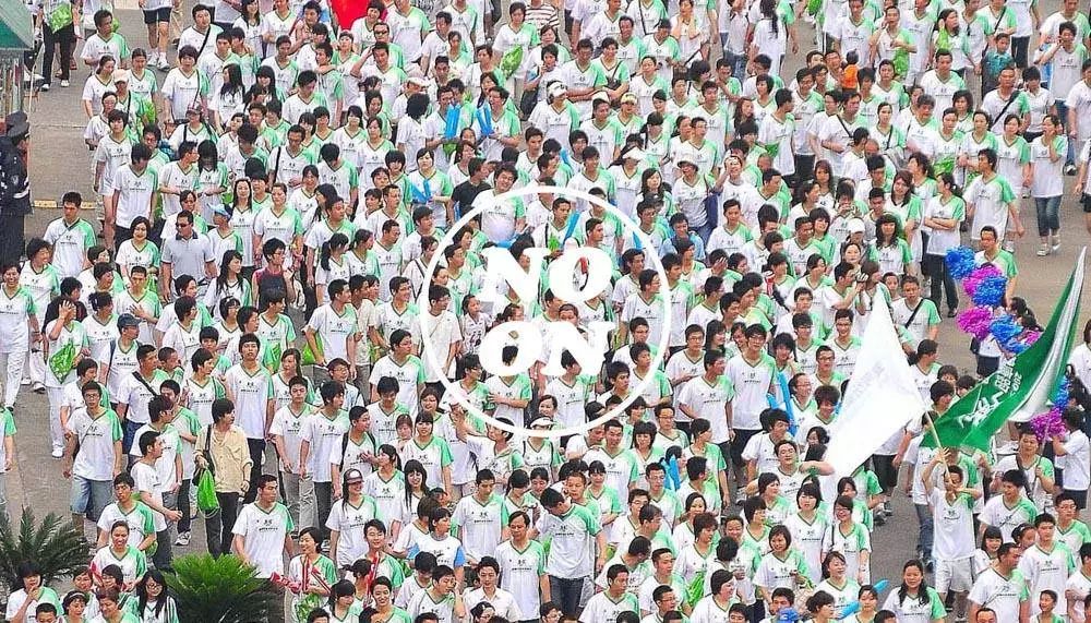 我妈妈是直销人,妈妈鞋专卖店直销