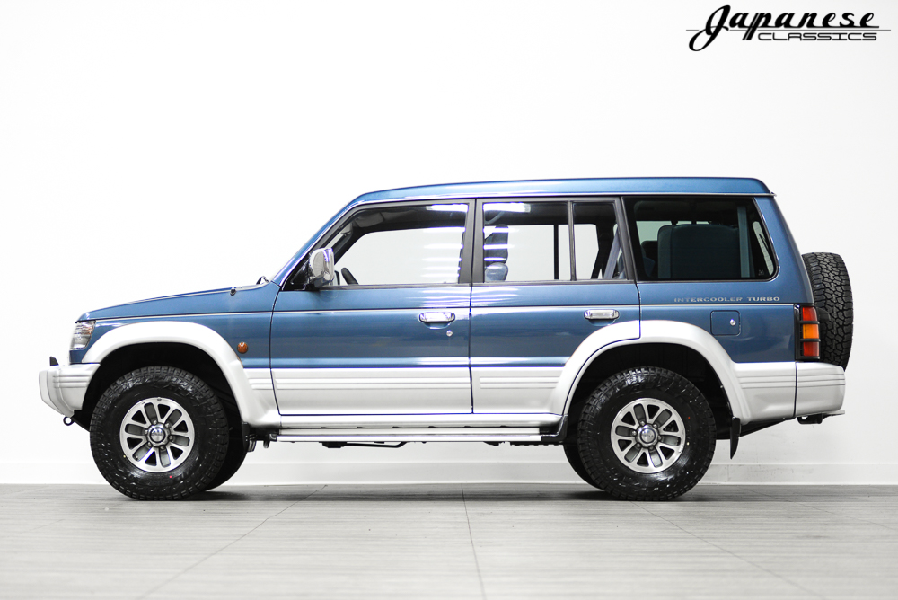 国外91年二手三菱帕杰罗标配电子悬挂20年前就能调整驾驶模式