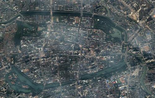 卫星覆盖全球为什么手机还没信号,卫星上为什么还有卫星