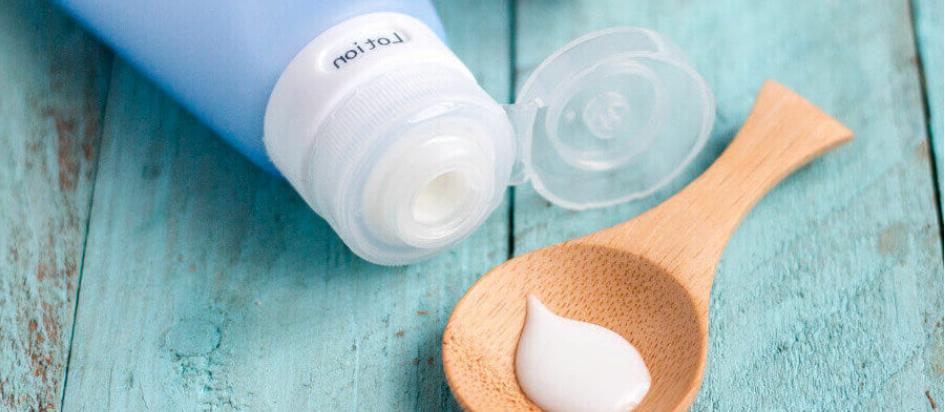 只涂了水乳要不要用洗面奶,不用洗面奶洗脸可以直接涂水乳吗