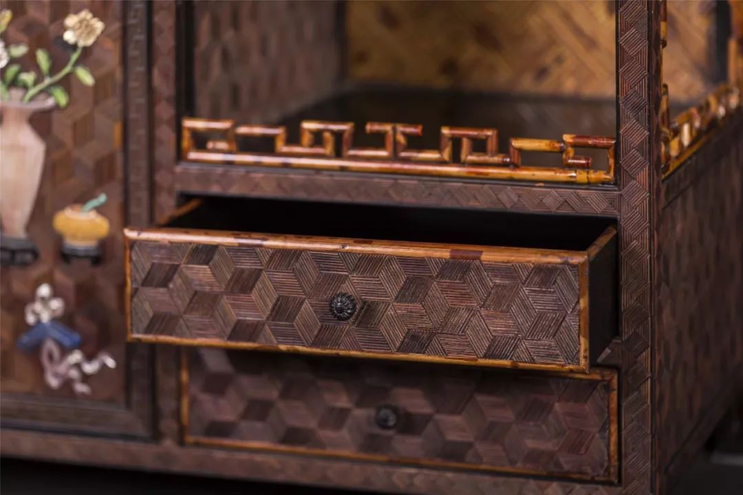 这个家具专场，几乎每年都是连拍带抢，漏太大了