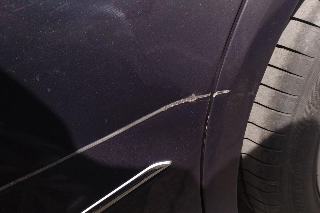 车上的小划痕没必要修,车上有划痕你们会去补吗