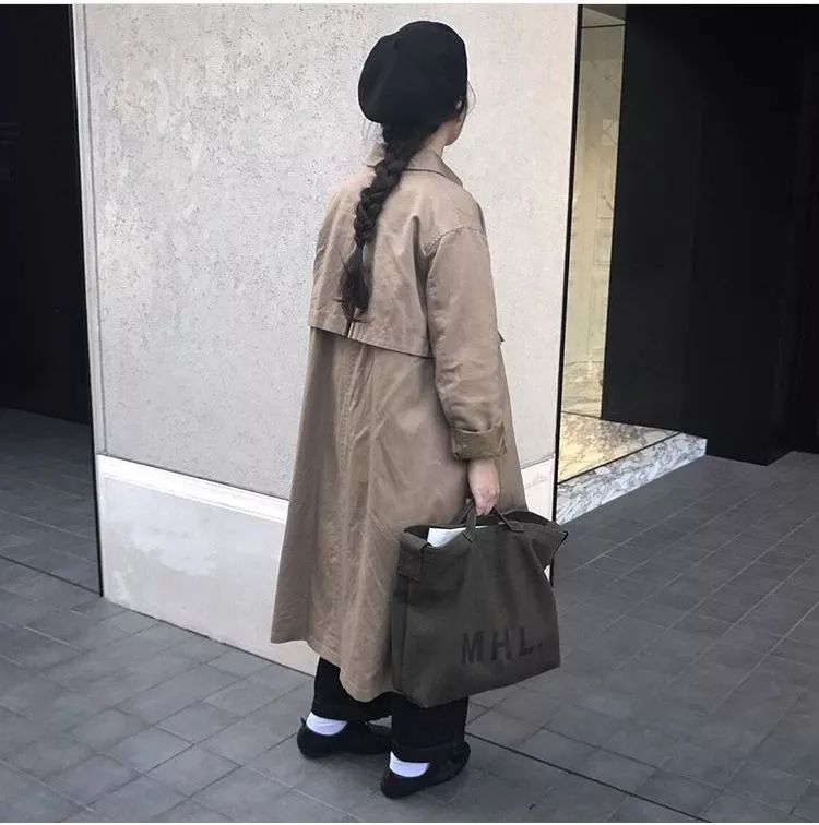韩版风衣怎么穿最好看,这个春天的美丽穿搭