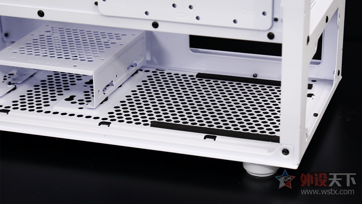 威刚入侵者烈日版,威刚xpg选哪个