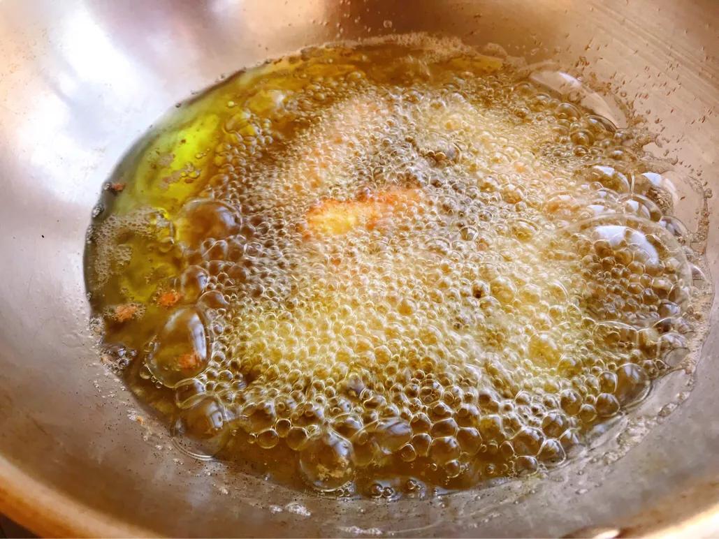 炸鸡柳正确的做法,炸鸡柳怎么外酥里嫩