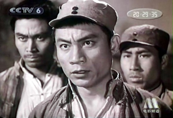 郭振清演的老电影平原游击队,郭振清平原游击队骑马出场视频