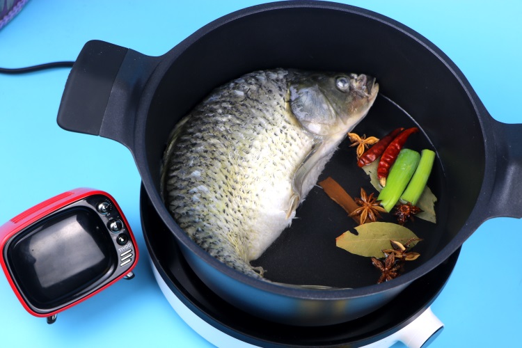 无油烟不粘锅真的不粘锅吗,钻石304不锈钢少油烟多功能不粘锅