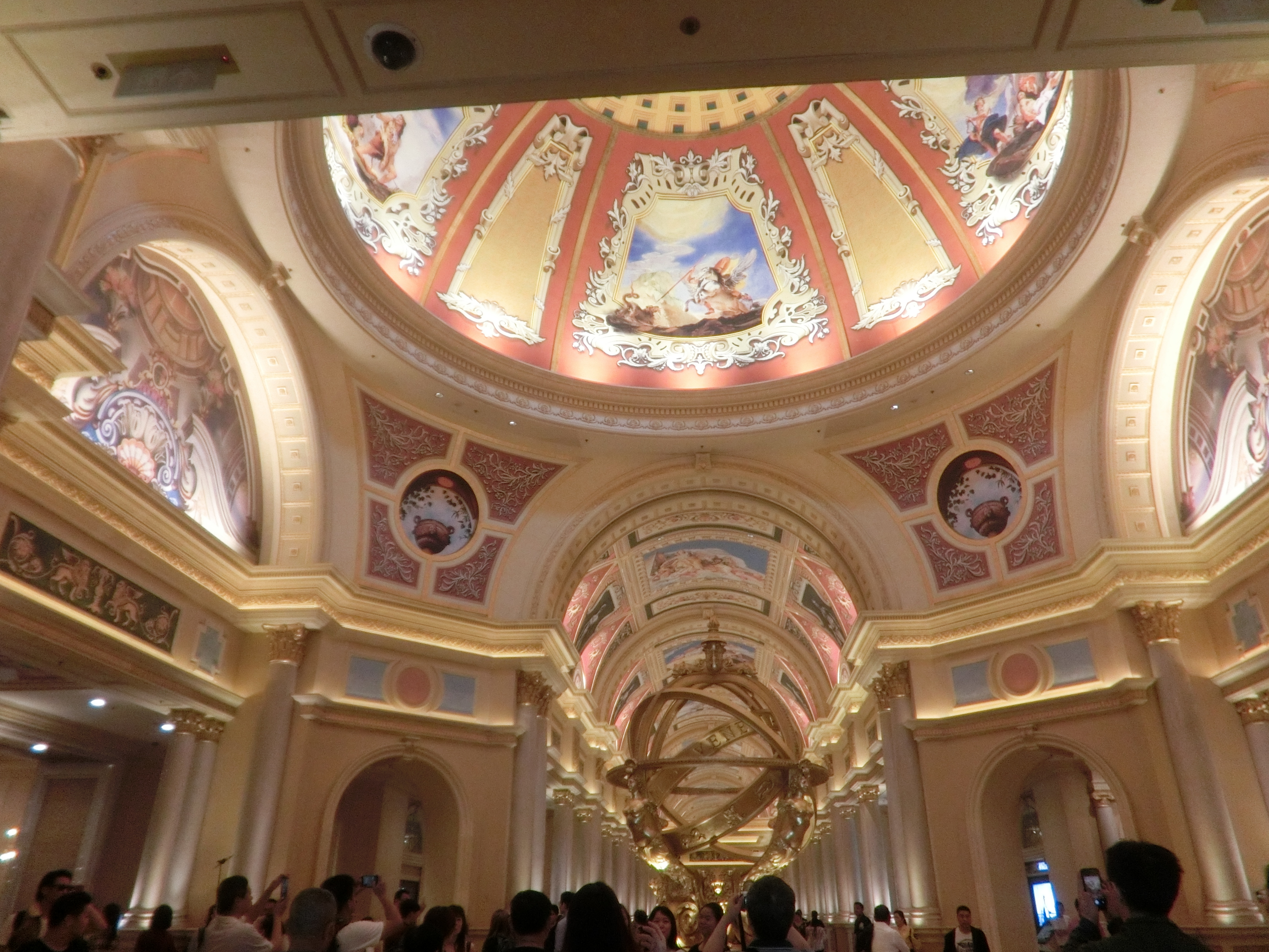 澳门一天自由行好还是跟团去好,花了80元跟旅游团去海花岛