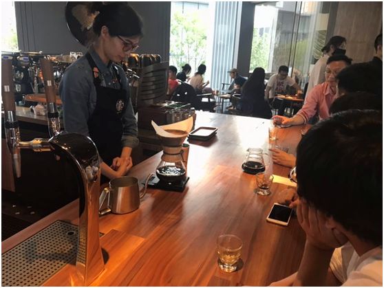 城市调性ￜ经常喝星巴克，你关注过它背后怎么折腾咖啡豆的吗？