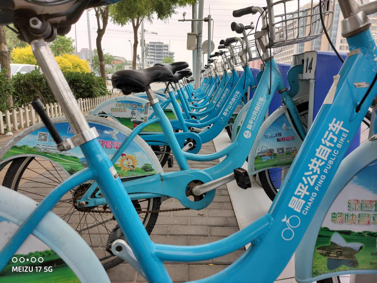 将对称强迫症发扬光大超小挖孔梦想旗舰魅族17评测