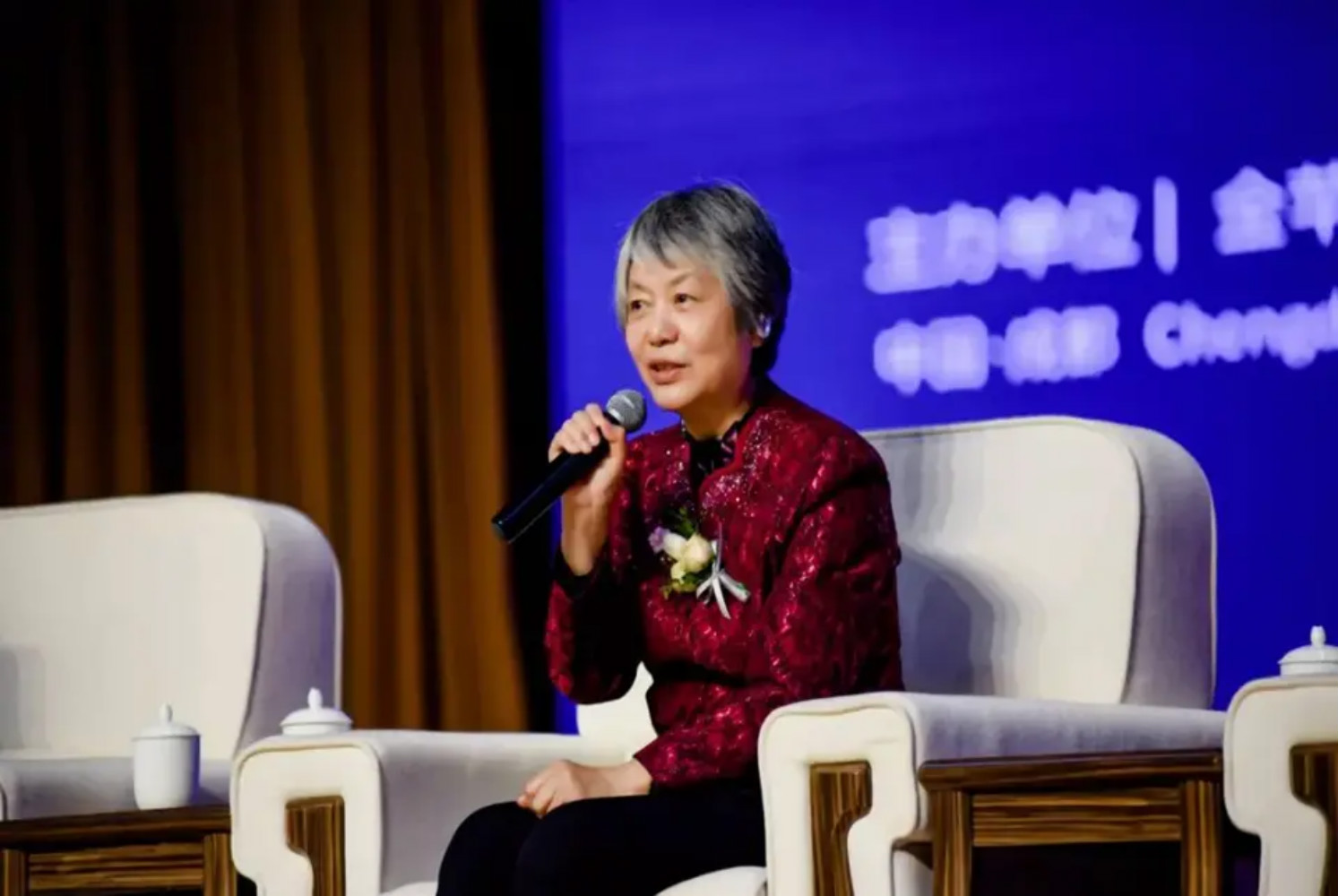 李玫瑾教授谈男孩最大的特点,李玫瑾教育孩子最好是父母陪伴