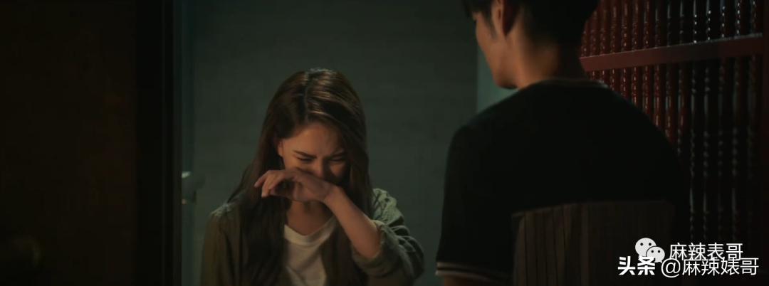 昆凌碰瓷侯佩岑后最新大片,昆凌碰瓷的心理