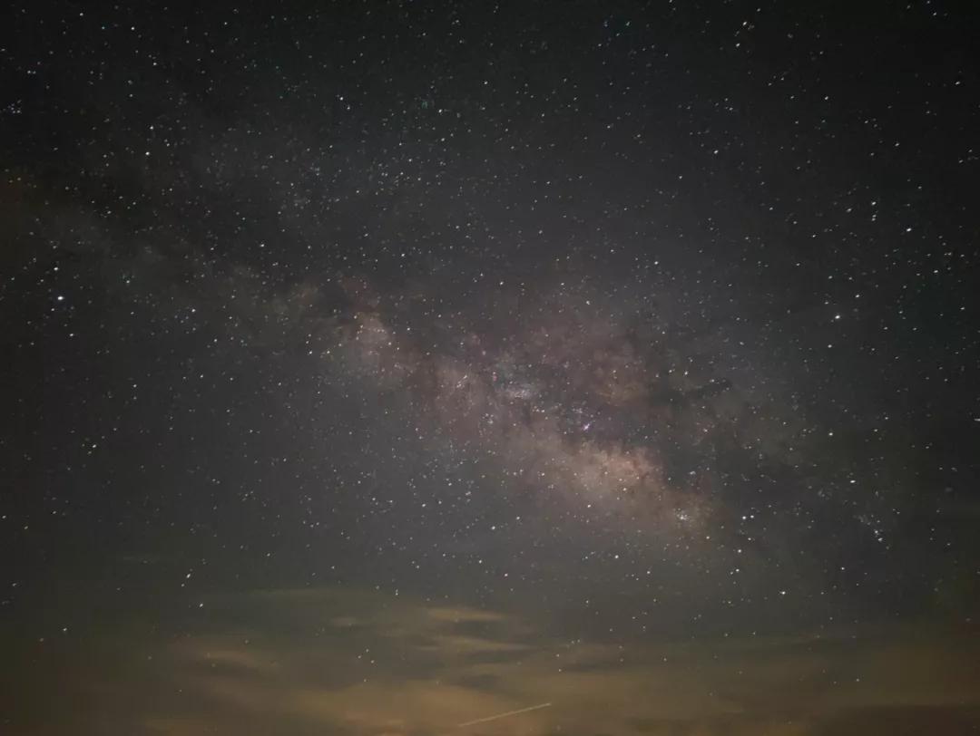 手机拍银河用什么镜头,手机的专业模式能拍视频吗