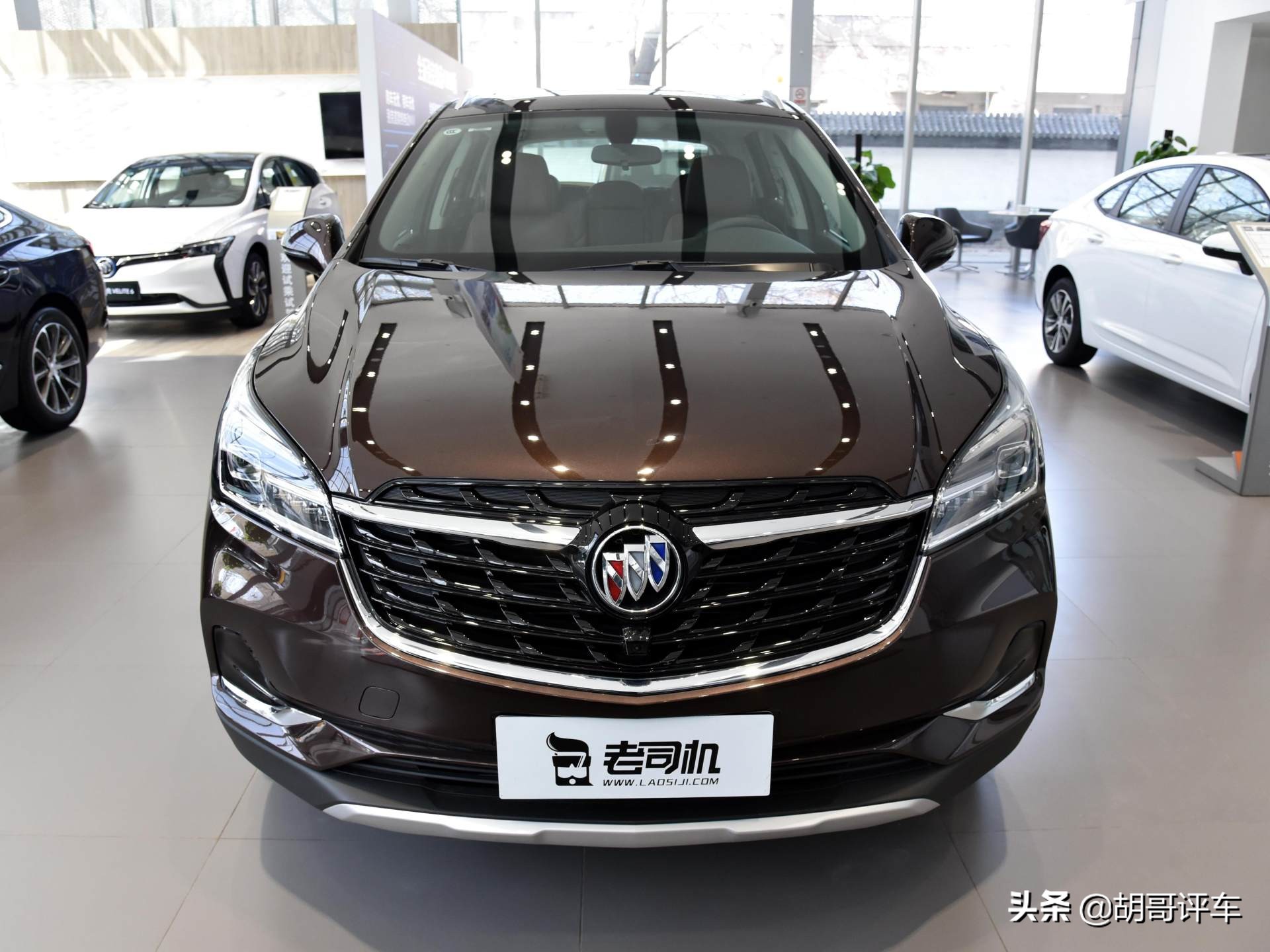外观大气空间大的七座车,别克suv昂科威哪款车值得购买