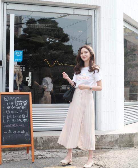 梨形身材女生夏日穿搭雷区,梨形身材避免穿什么裤子