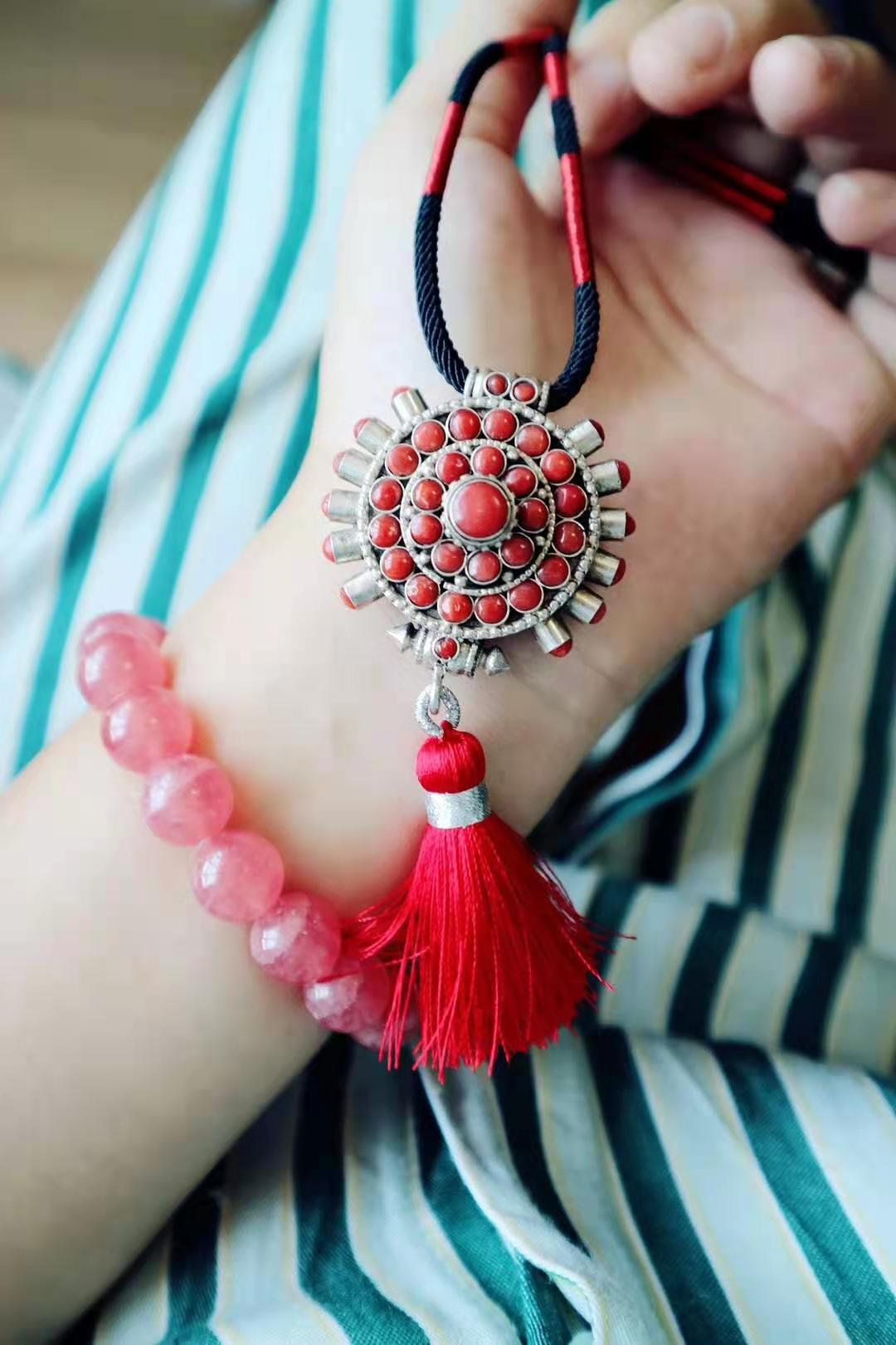 珠宝首饰盒不可或缺的一款,珠宝盒可以干嘛