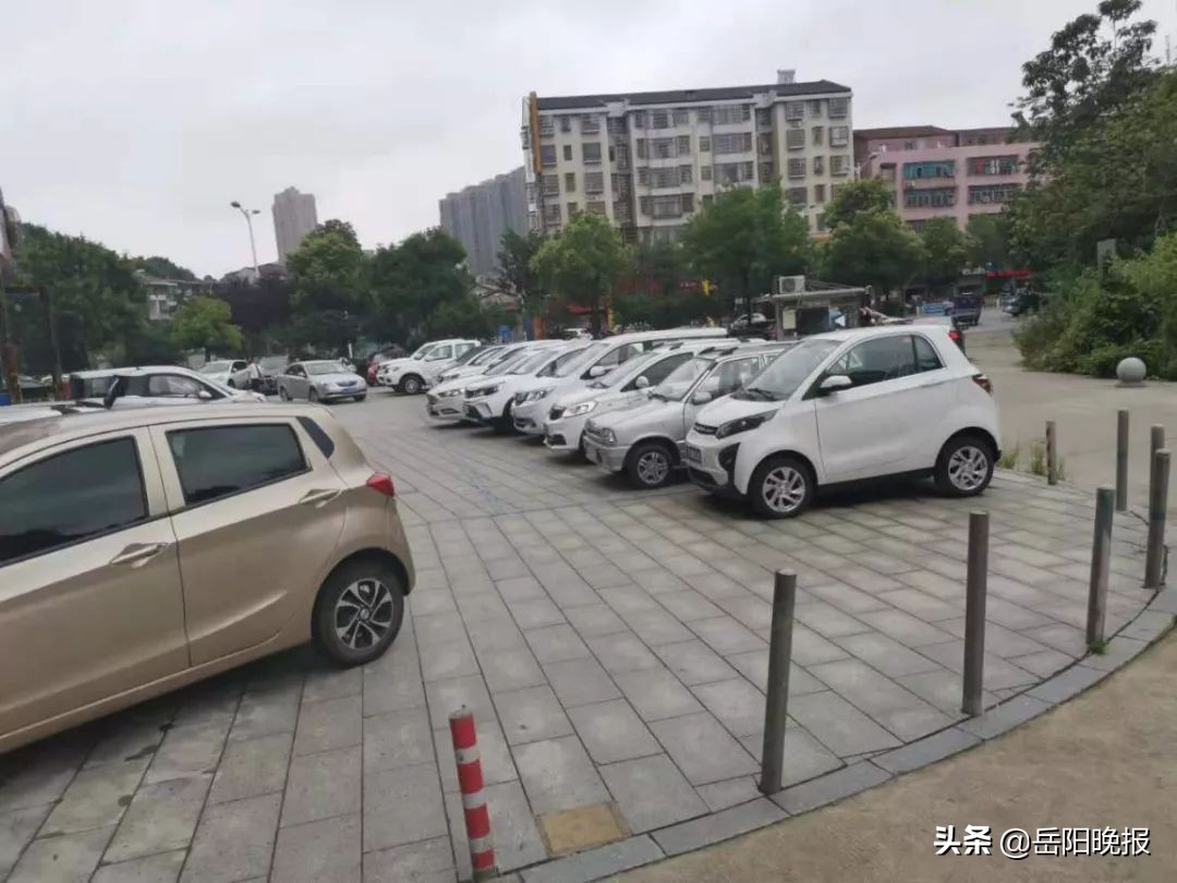 宀抽槼鏇濆厜鍏叡杞︿綅,涓氫富鍋滆溅寮曡捣鍏劋