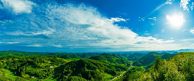 重峦叠嶂悬崖峭壁图片,重峦叠嶂连绵起伏仿佛人间仙境