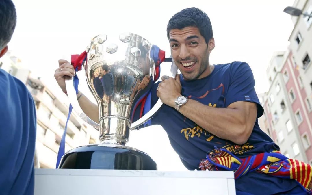 苏亚雷斯官方专访：回顾加盟巴萨这些年