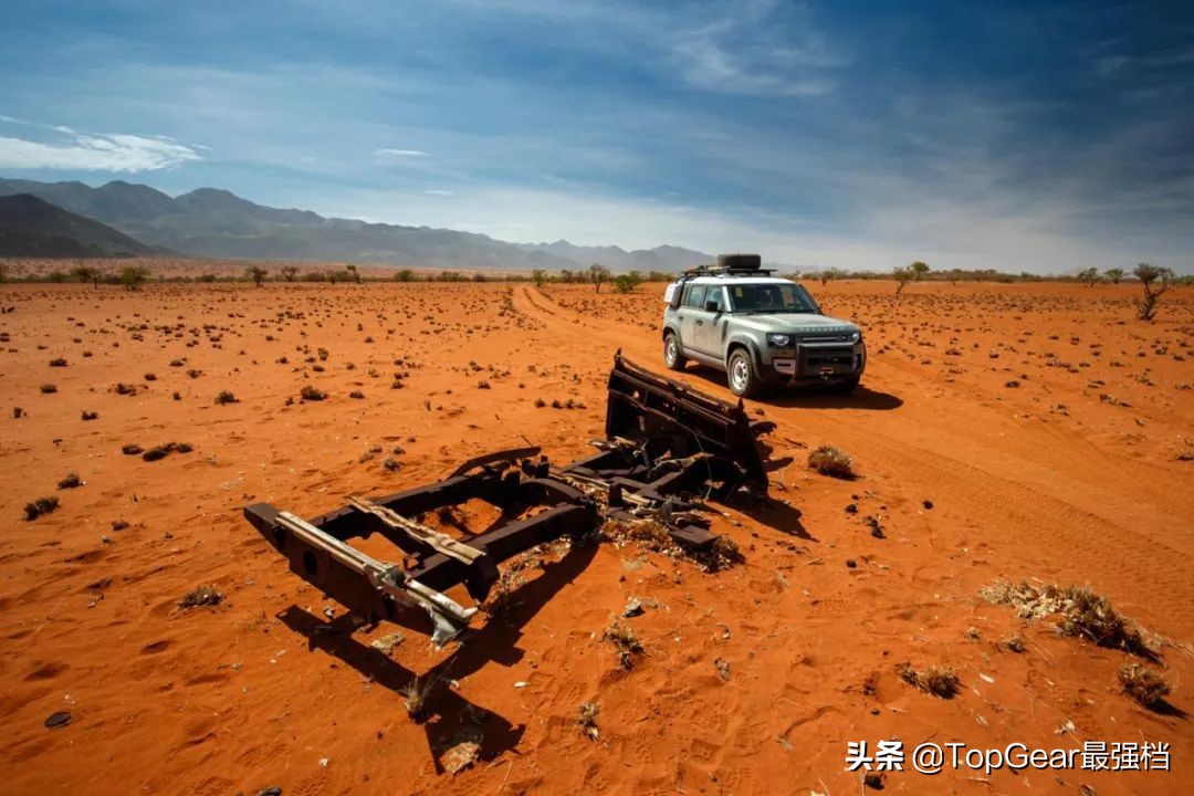 全新路虎卫士怎么样?去非洲越野试驾一下就知道啦