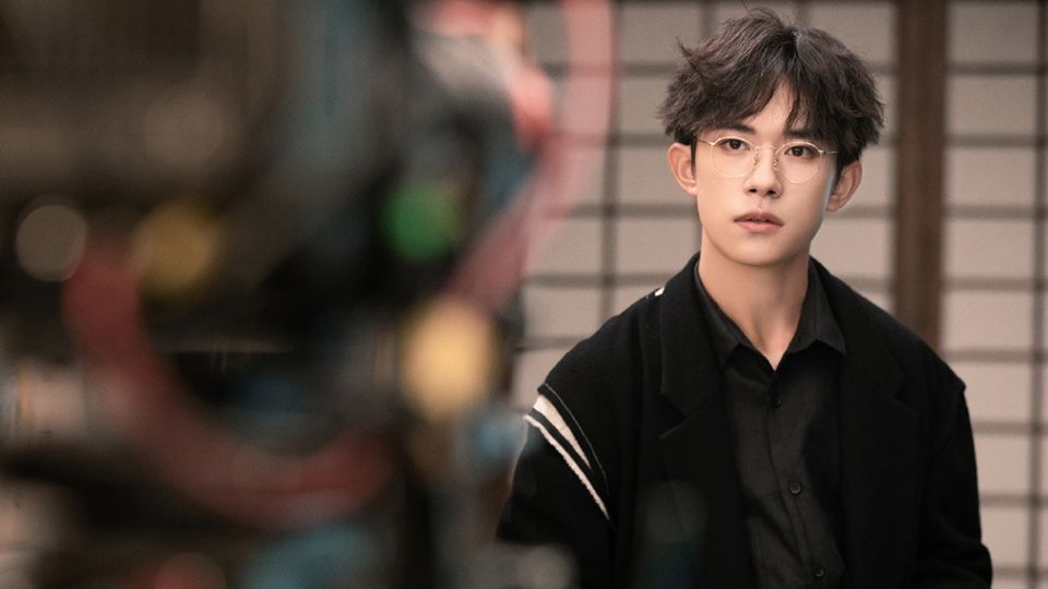 肖战超过了最巅峰的蔡徐坤了吗,肖战和蔡徐坤的巅峰时期谁最厉害