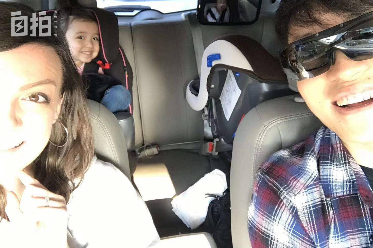 35岁中国小伙娶26岁美国妻子,八年前河南小伙娶大五岁美国妻子