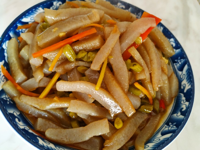 魔芋豆腐皮炒泡菜怎么做好吃,魔芋泡菜饭好吃简单
