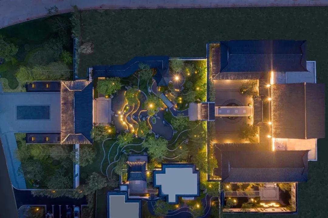 双节高能预告!奢侈品0.5折起拍!这个盘要“搞事情”啊