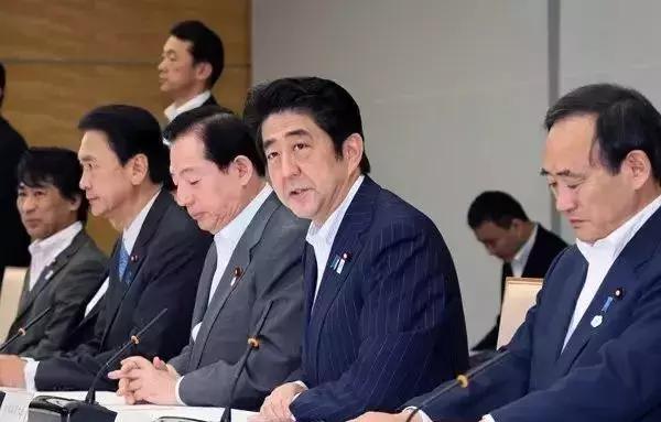 日本人一个月收入多少日元,日本人的收入主要用在什么地方