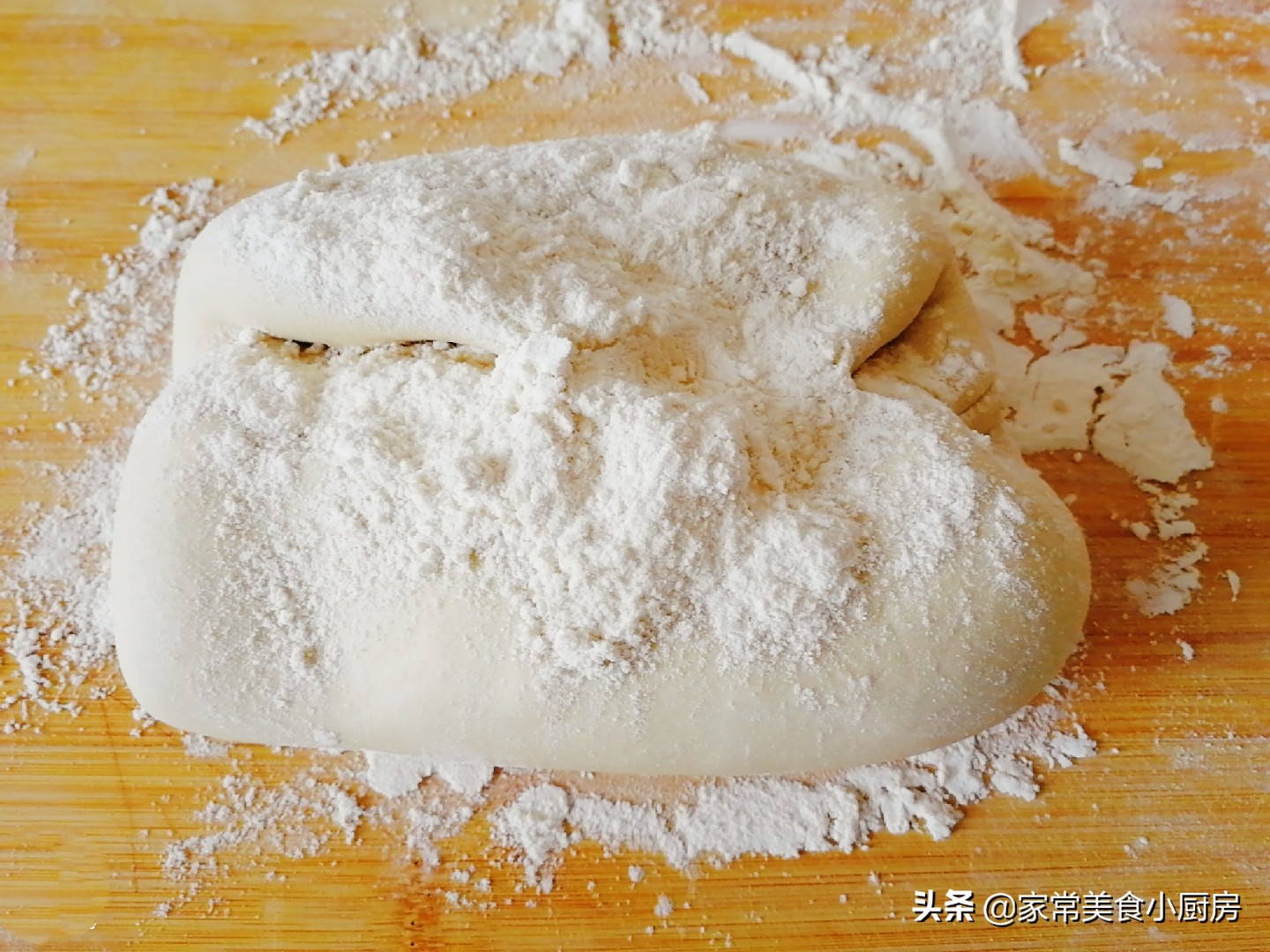 戗面馒头怎么做的光滑,教你做戗面馒头