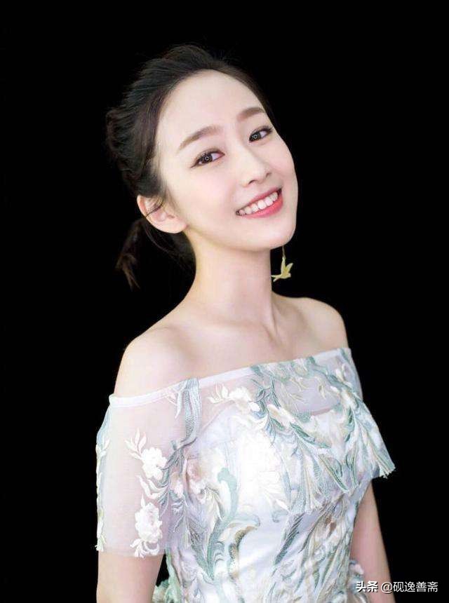 “女女”“大嫚”“老丫头”“剩女”“女娃子”东西地区含义是啥