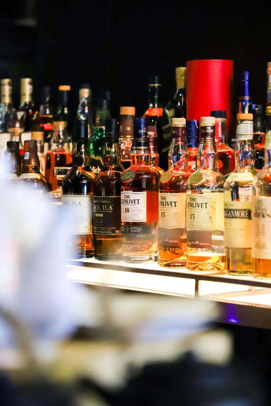 淮海路“红牌”倾城出动，回顾TA的精彩8小时