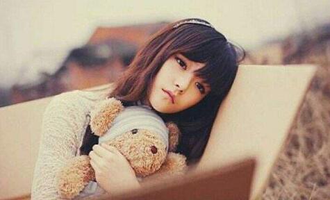 女人身体不舒服该怎么去关心,情人说不舒服怎样回复关心他