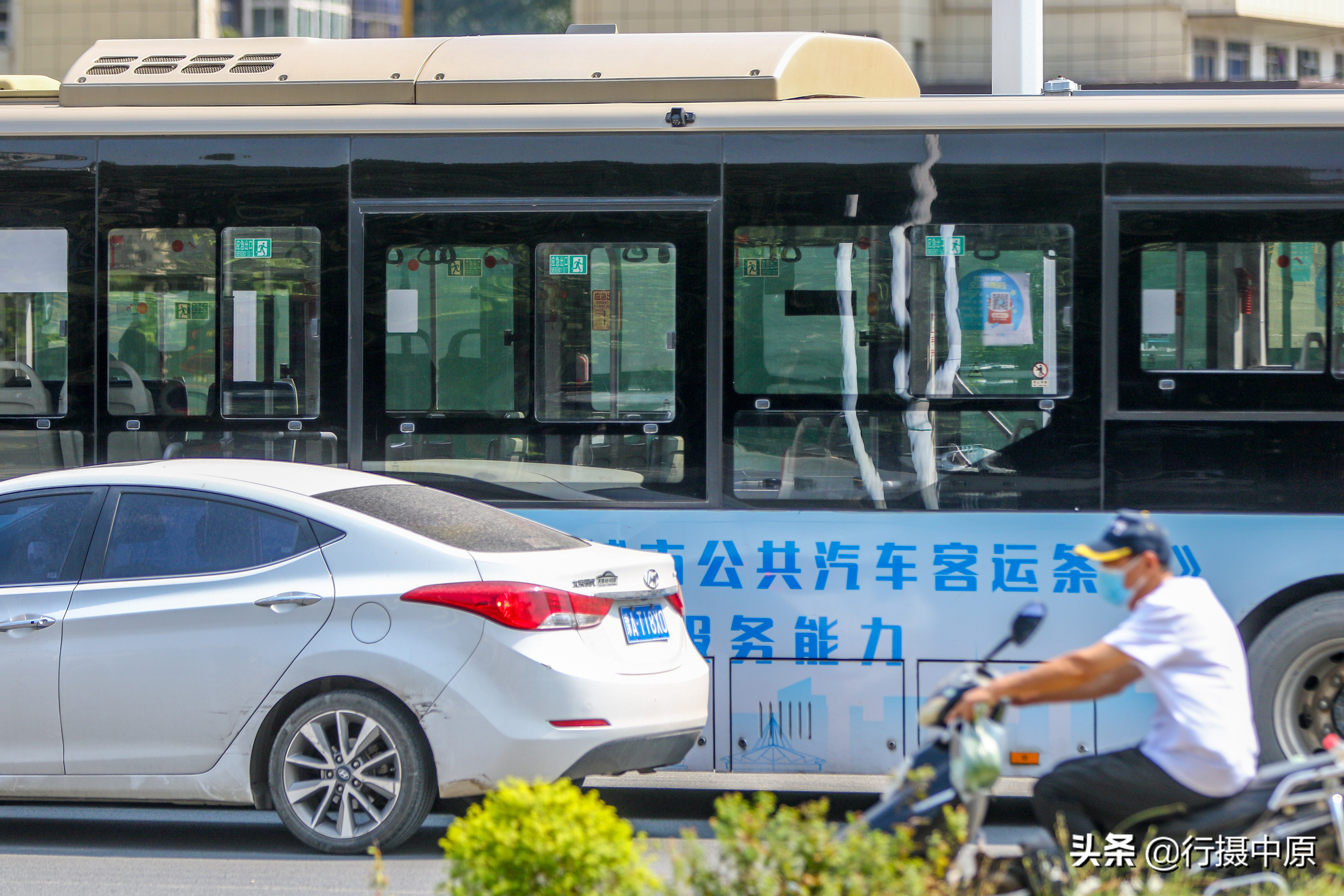 郑州公*班交**次增加！上车只需扫码