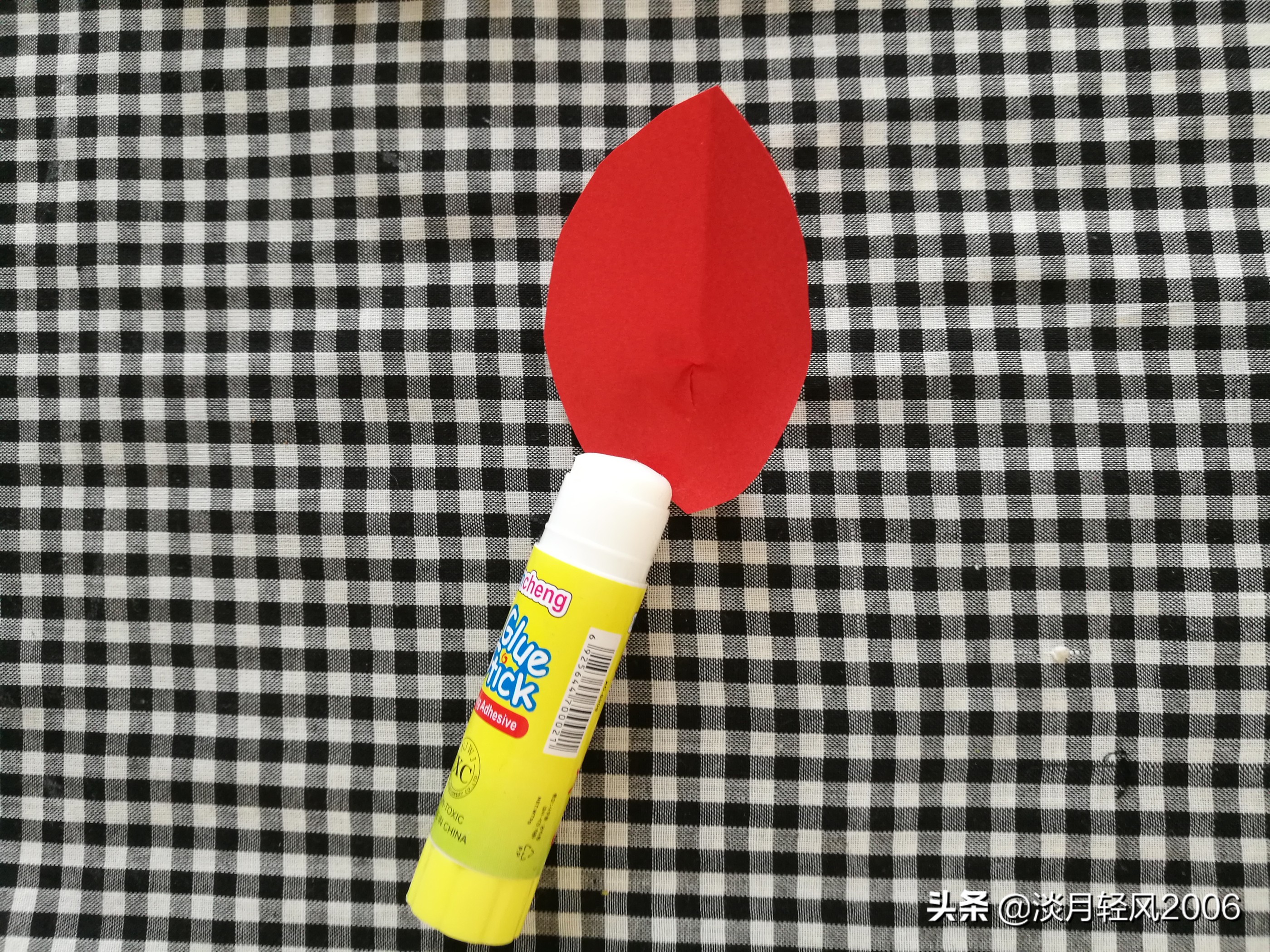 怎么用卡纸做一只可爱的小猪,最简单的手工可爱小猪制作