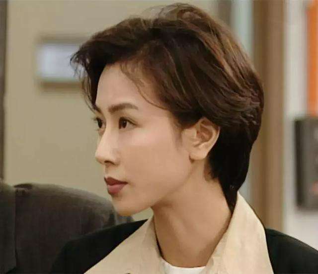 漫画短发发型女无刘海,女生齐耳短发造型漫画刘海