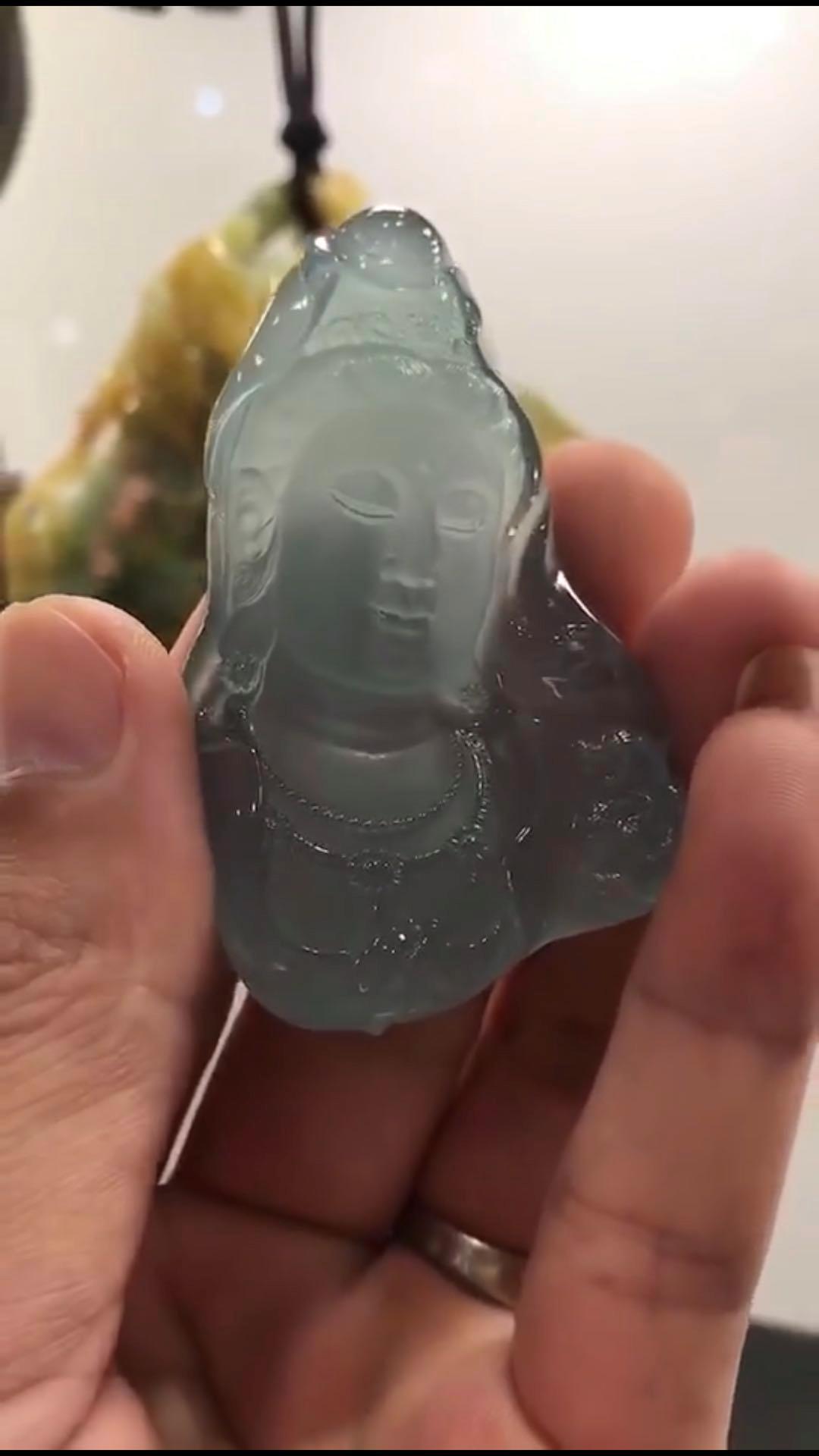 一般糯种翡翠原石切开没抛光图片,翡翠原石加工感觉掉包了