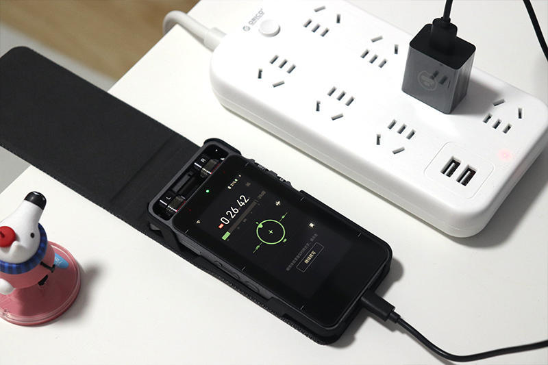 7孔插座只有两个接线孔,7孔插孔接线