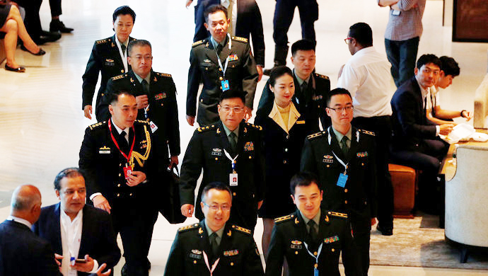 担心战争发生！台湾民众囤求生物资，摆在他们面前的有“上中下三策”之“上策”