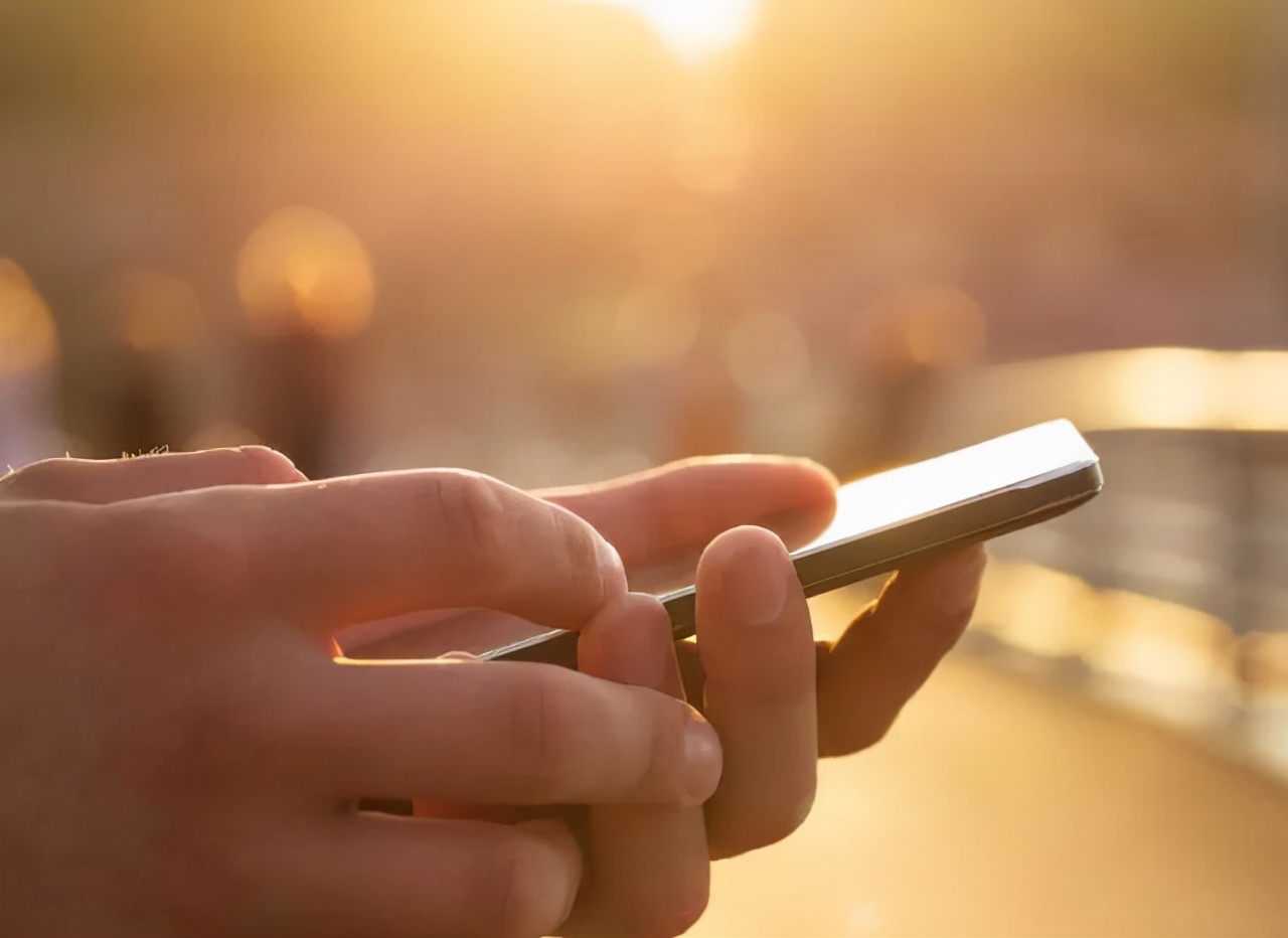 银行卡莫名有人转了钱,银行卡莫名收到一笔钱可以退回吗