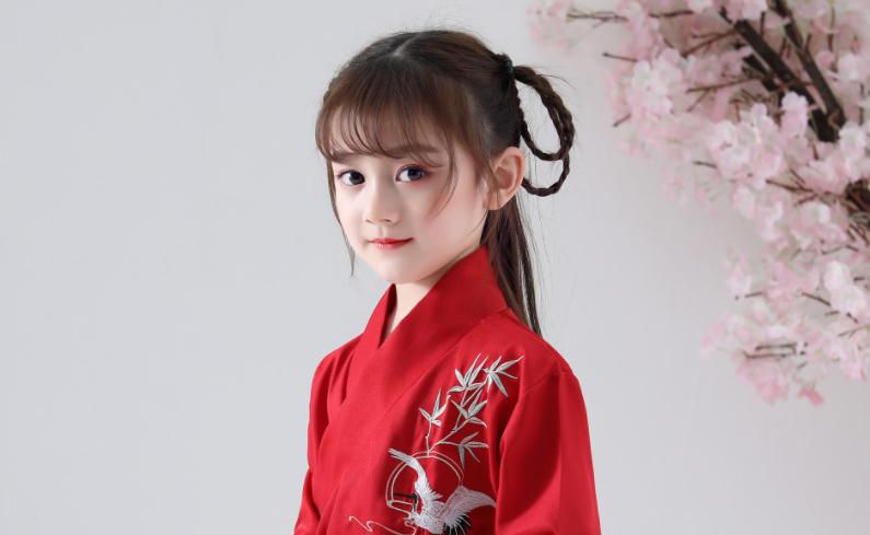 孩子弯腰驼背丑,孩子弯腰驼背学什么好