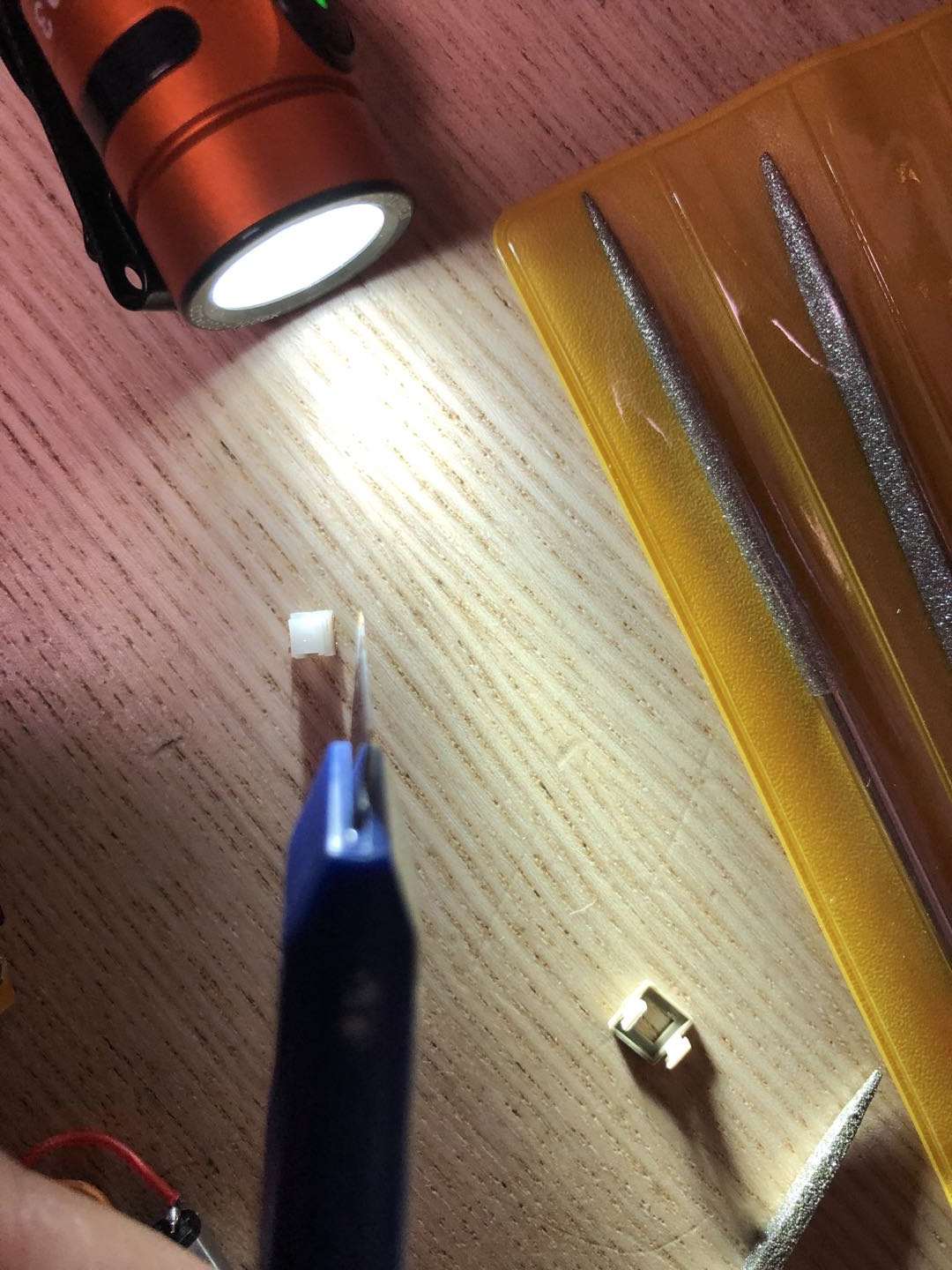 米兔维修螺丝刀,米兔轨道火车头维修