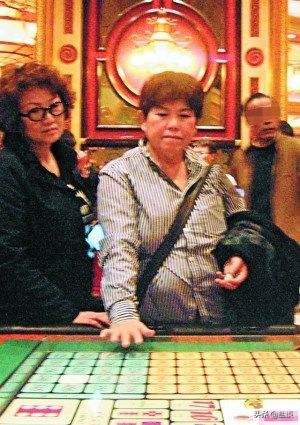 洪欣风波后首亮相,洪欣风波后素颜露面